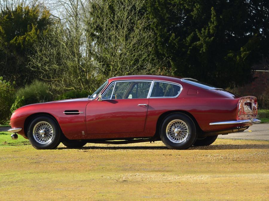  Aston Martin DB6 1965 года  (UK) (фото 3 из 26)